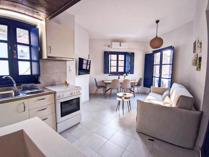 Ferienwohnung Oros Eros Hydra  Exterior foto